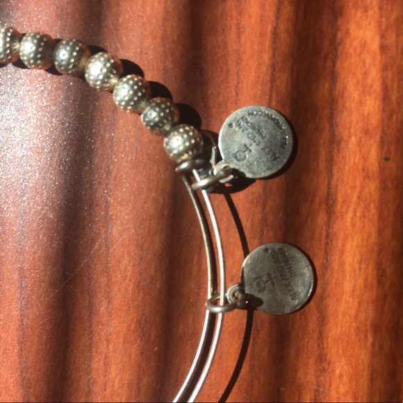 ~ SOLD ~ - Picture 4 of 4